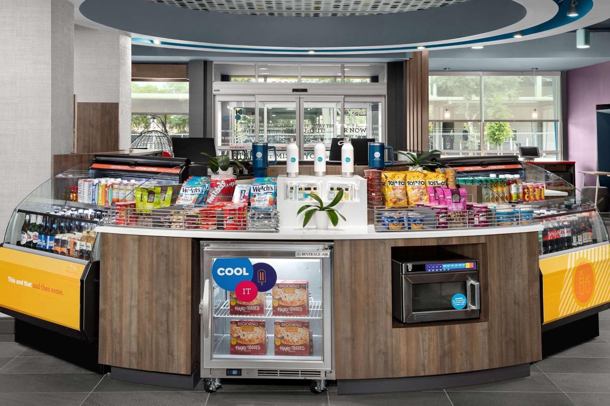 Tru By Hilton Jacksonville Airport Екстериор снимка