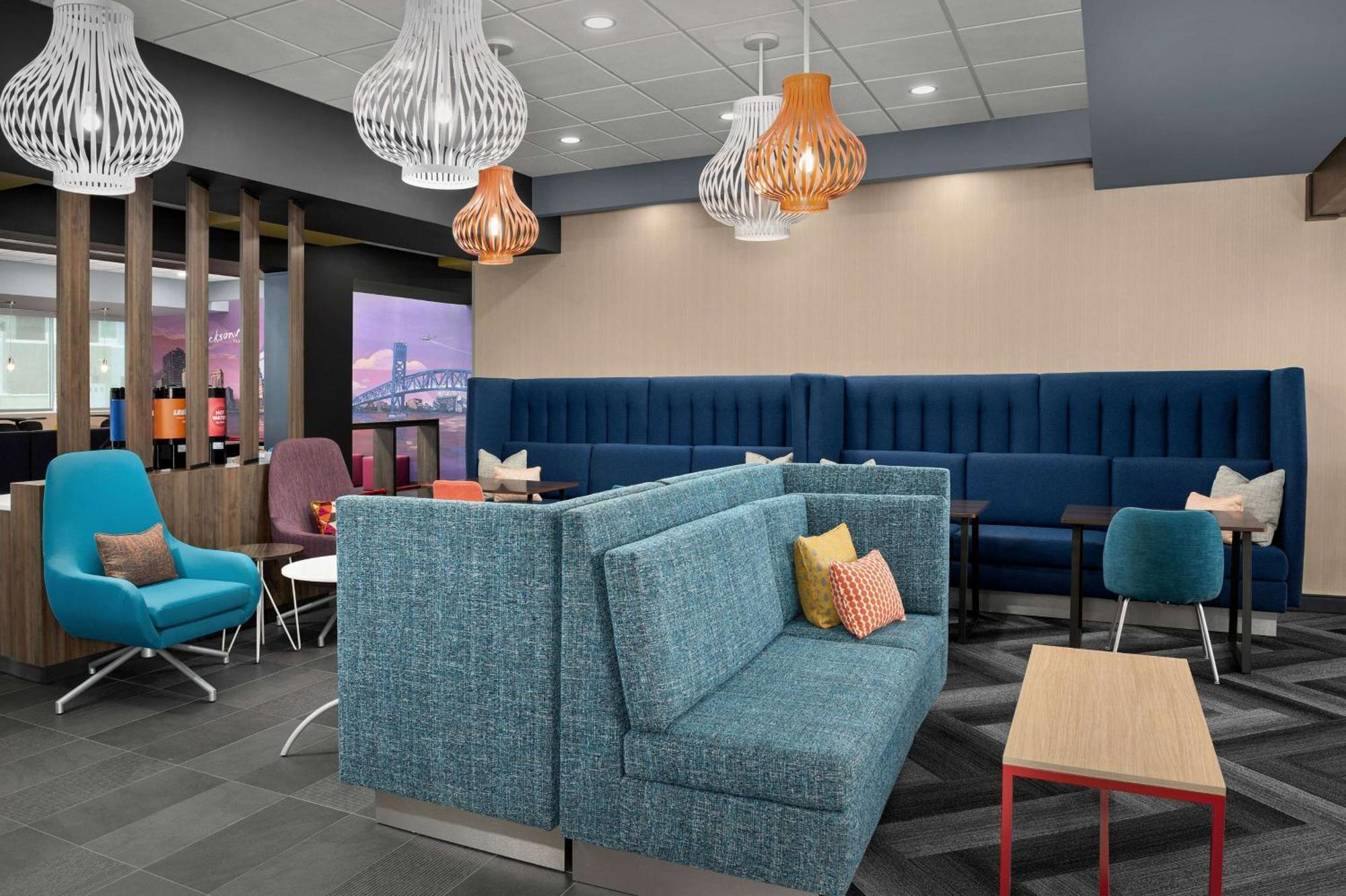 Tru By Hilton Jacksonville Airport Екстериор снимка